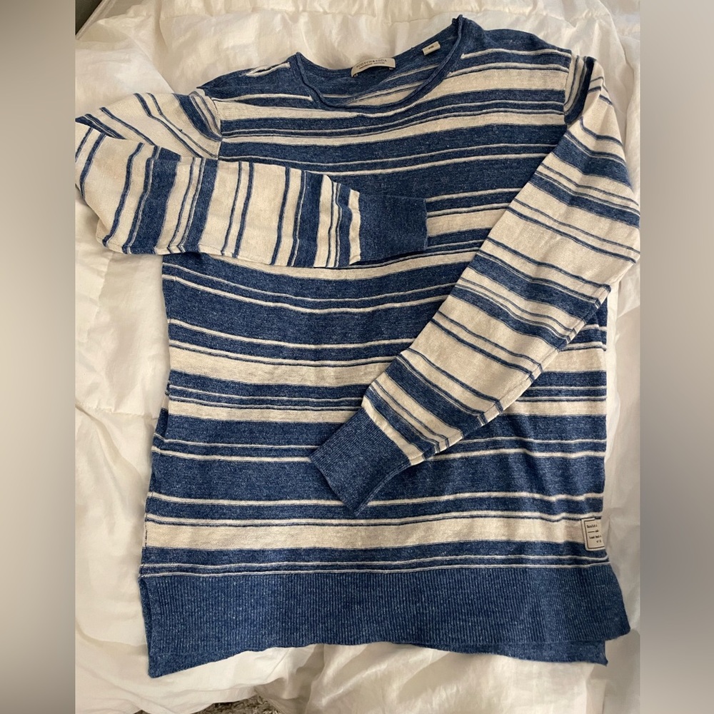 Mens Scotch and Soda long sleeve shirt.